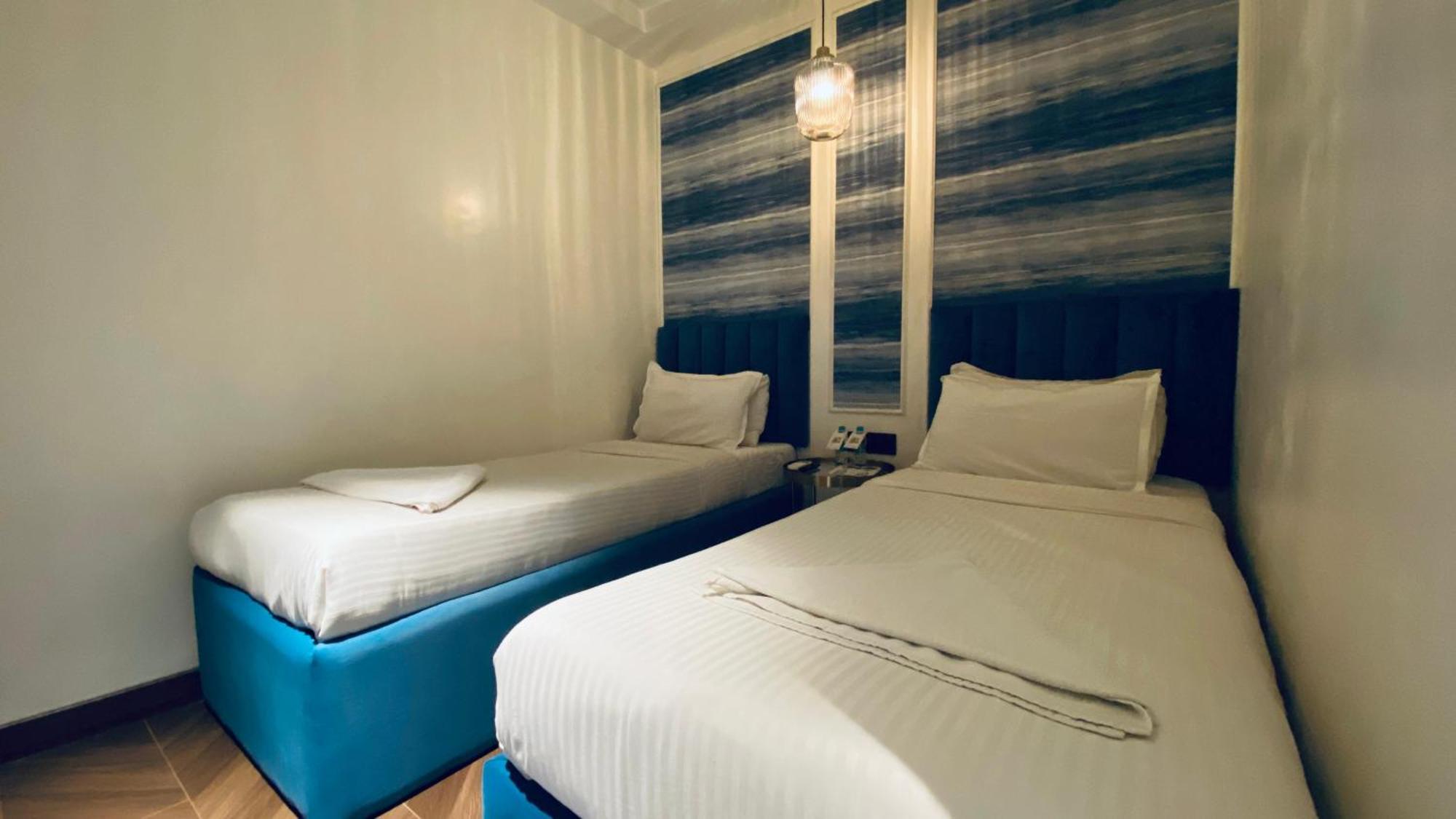 Palm Breeze Hotel - Colaba 뭄바이 외부 사진